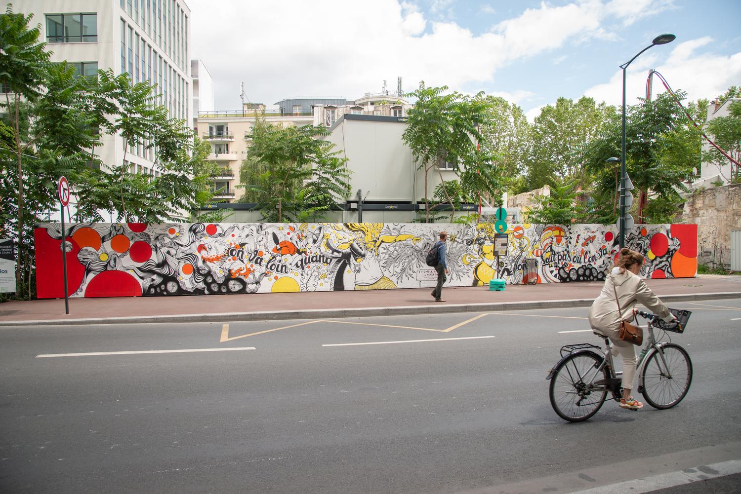 L'écoquartier donne vie aux palissades de chantier avec une fresque artistique